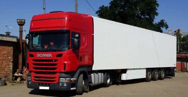Скания p400 тягач. Scania 113 низкорамник. Скания с 500 с полуприцепом шмитц реф. Сцепка скания и самосвал. Скания g440 сцепка.