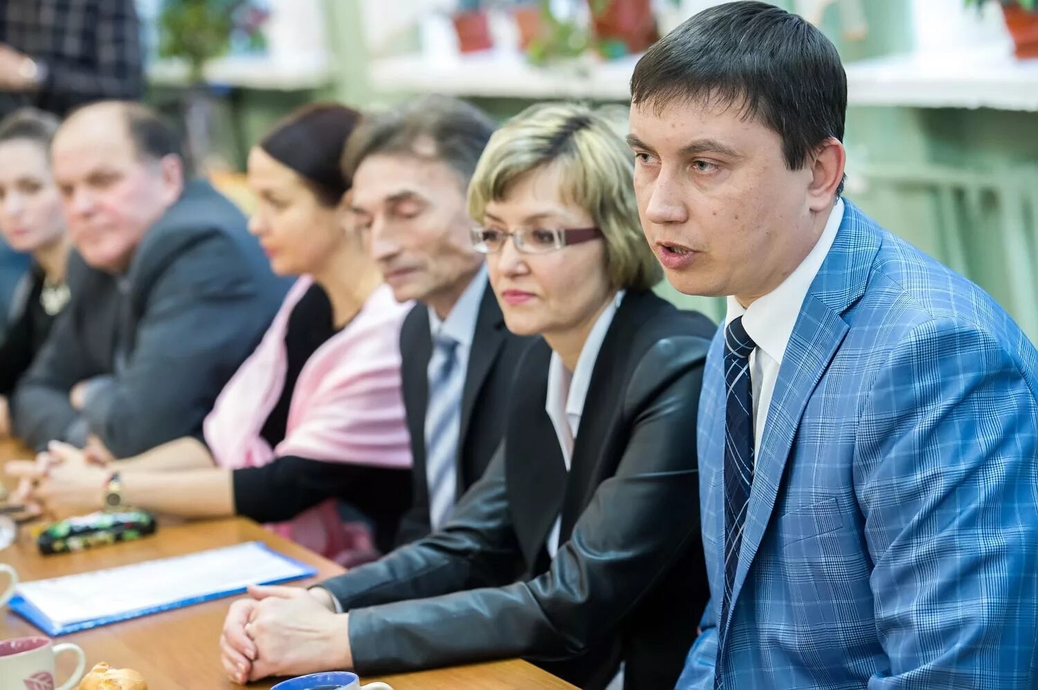 депутаты поселка. глава детчино калужской области. администрация пос. воробьев алексей михайлович детчино. депутат поселкового совета.