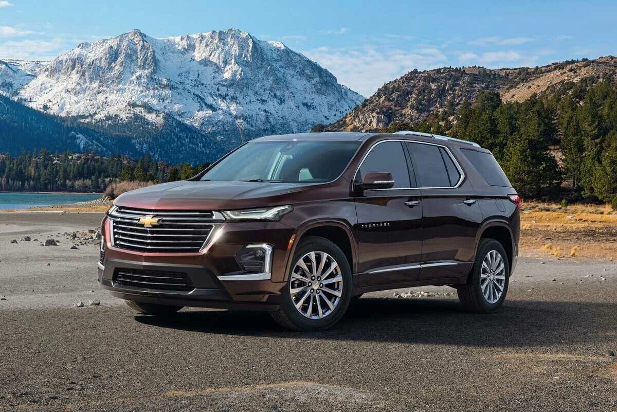 Автомобили внедорожники кроссоверы. Chevrolet Traverse 2021. Chevrolet Traverse 2020. Chevrolet Traverse 2022. Новый Шевроле траверс 2022.