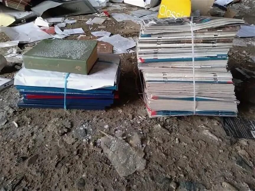 Приём макулатуры в коломне. Книги на помойке. Сдать макулатуру оренбург. Сдать макулатуру оренбург. Куда можно сдать макулатуру.