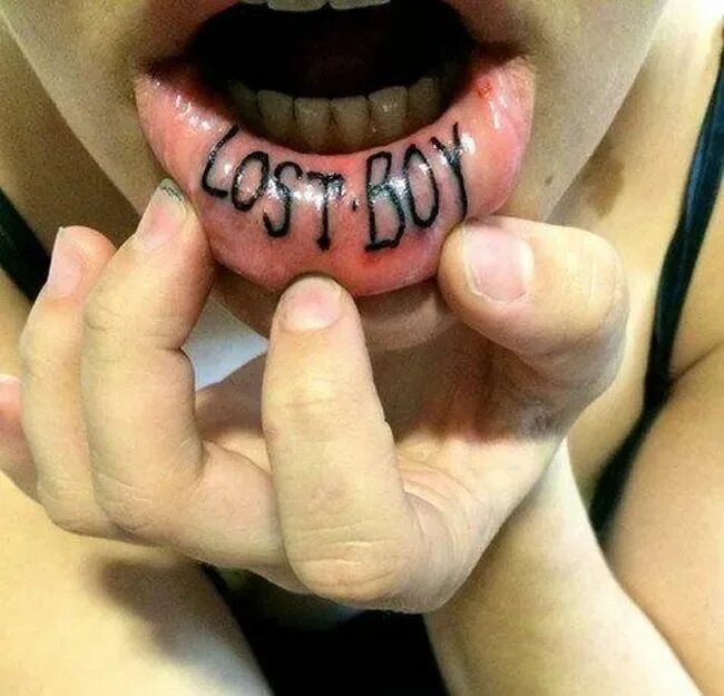 Kiss ink. Kiss ink