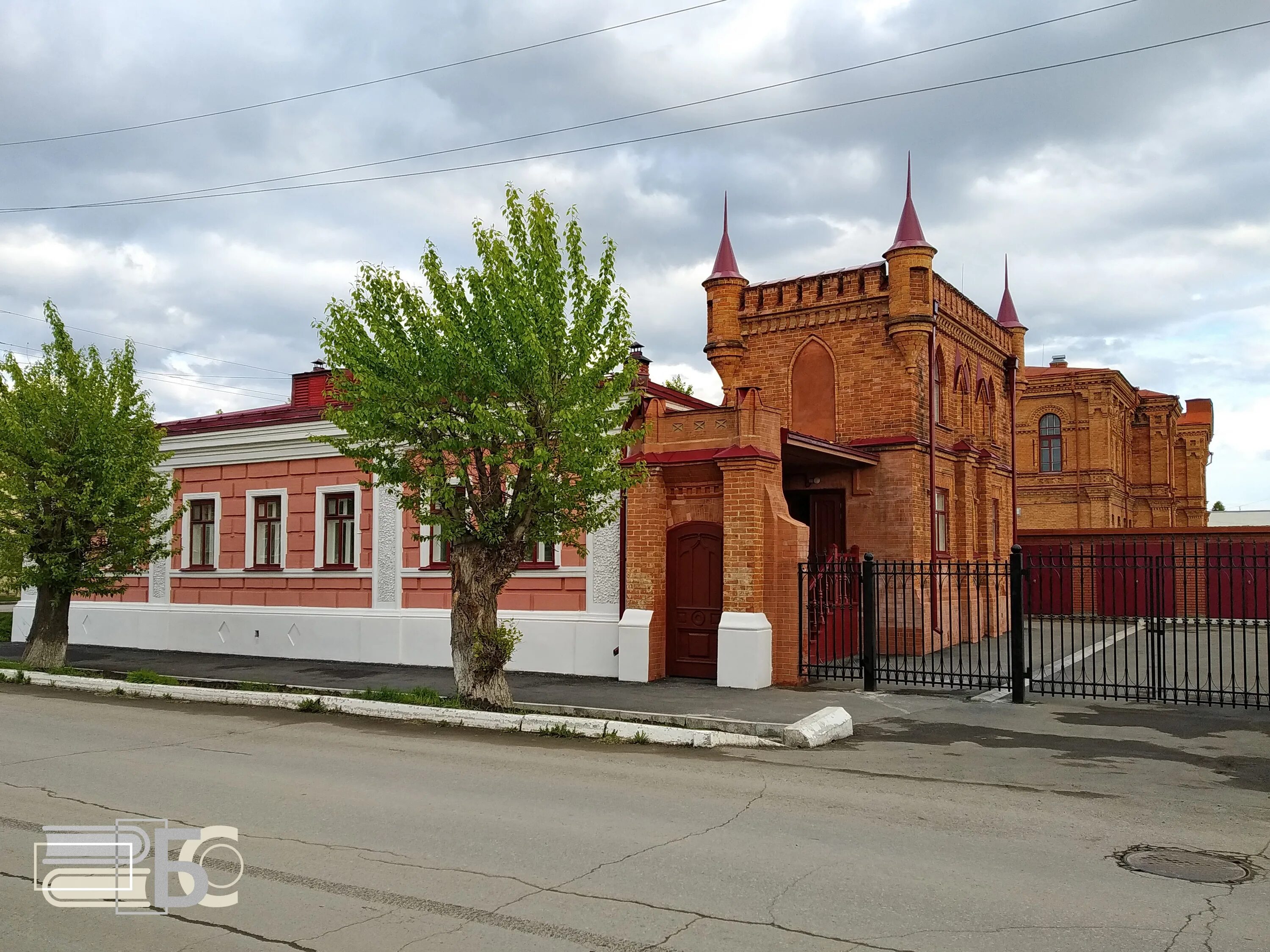 Дом ирбит. Дом купца колмакова ирбит. дом колмакова ирбит. купца колмакова ирбит. ирбит дом купца.
