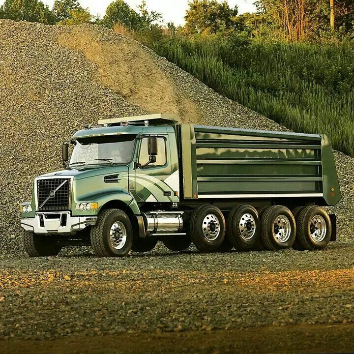 Грузовики 2000. Volvo VHD самосвал. Volvo VHD 2000. Volvo VHD 2021. Самосвал Вольво FMX 2000.