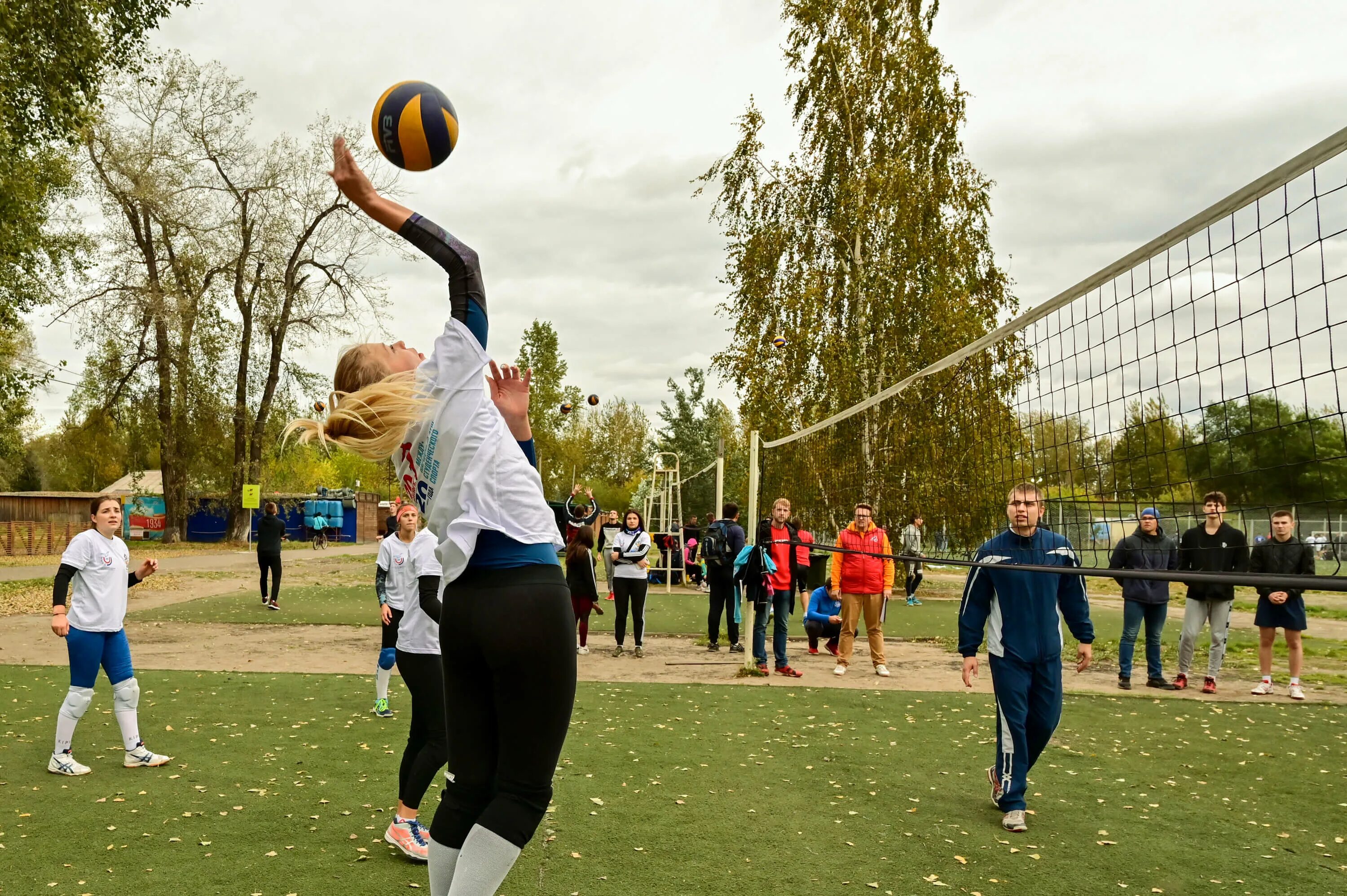 Спортивный день. Спортивно массовые мероприятия. Спортивно массовые соревнования. Спортивные соревнования студентов. Спортивно массовое движение