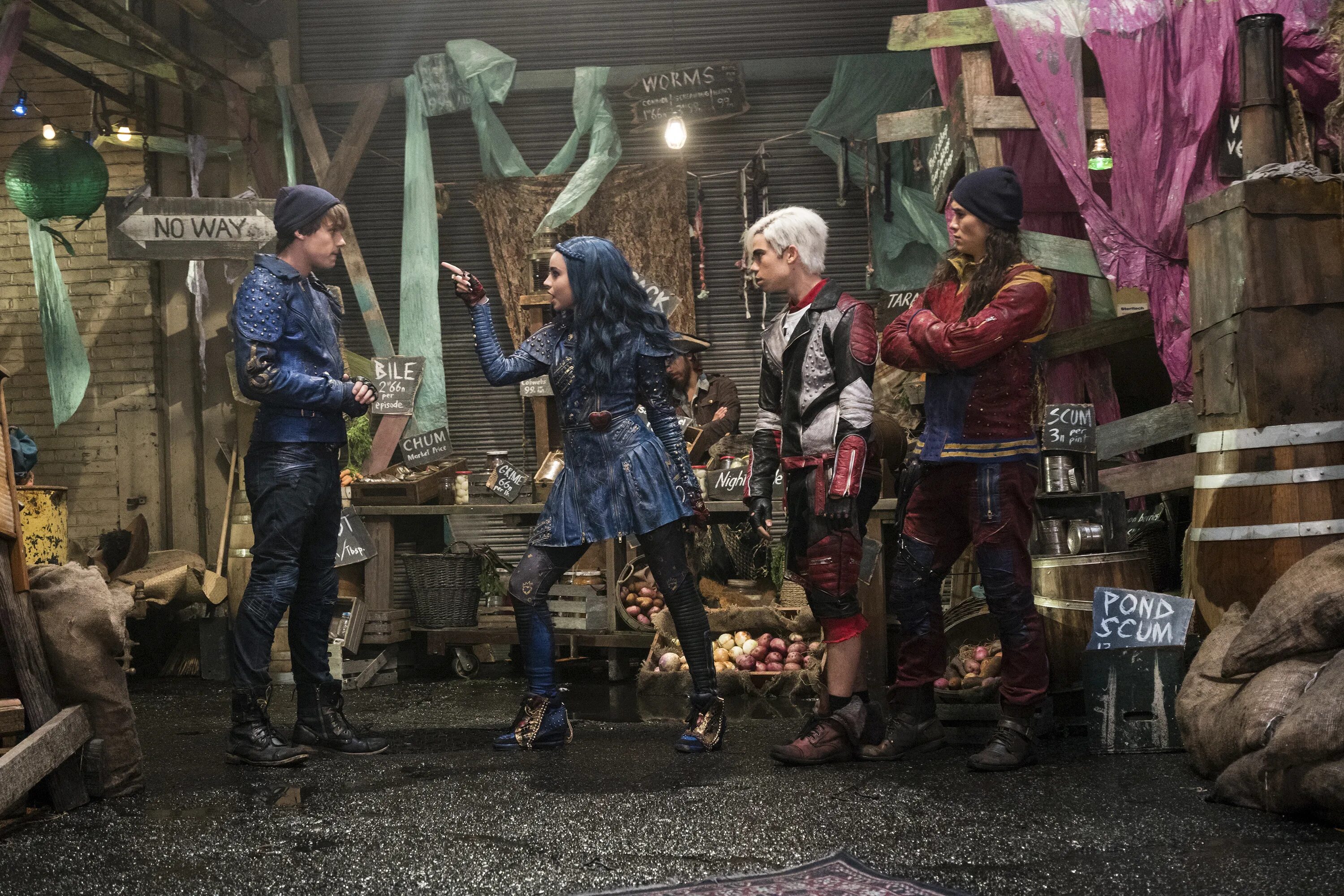Наследники ред дата выхода. Наследники (descendants) 2015.