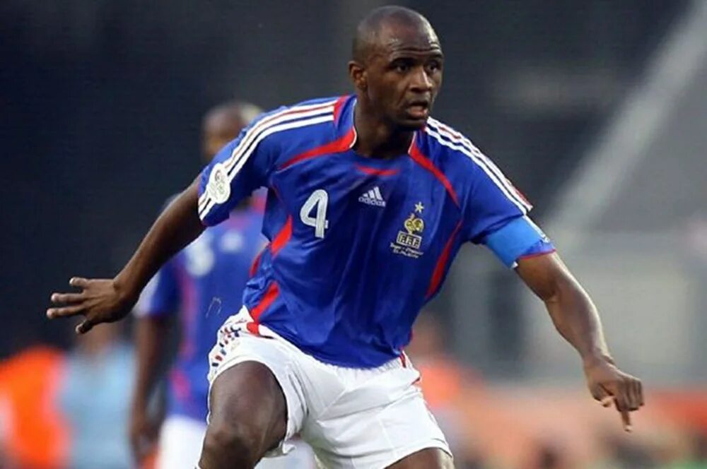 Франция бразилия роберто карлос. Легенда французского футбола 5 букв. Псж кубок франции. Королевство бастия франция. Легенда французского футбола 5 букв.