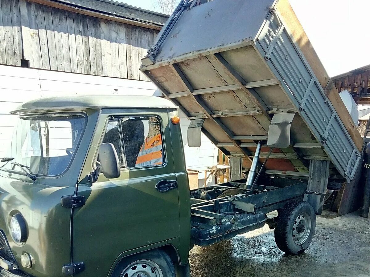 Уаз головастик 3303 самосвал. 3303 самосвал авито. Заводские уаз 3303 самосвал. Песок уаз самосвал. 3303 самосвал авито.