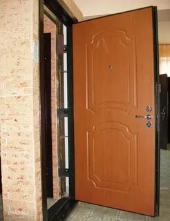 Установка железной недорогой двери в квартиру