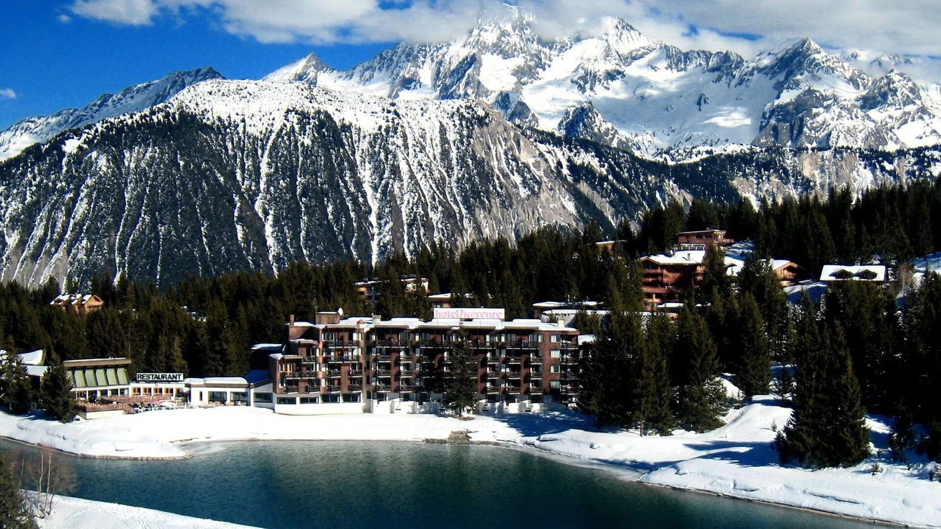 Страна известный курорт. Куршевель Альпы Франция. Courchevel (Куршевель), Франция. Альпы Куршевель. Альпы Франция горнолыжный курорт Куршевель.