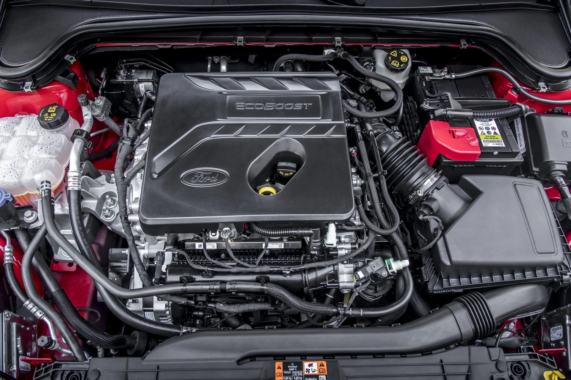 Экобуст какой бензин. Ford ecoboost 1.0. форд экобуст 1.5. focus 3 1.5 ecoboost. форд фокус экобуст 1.5.