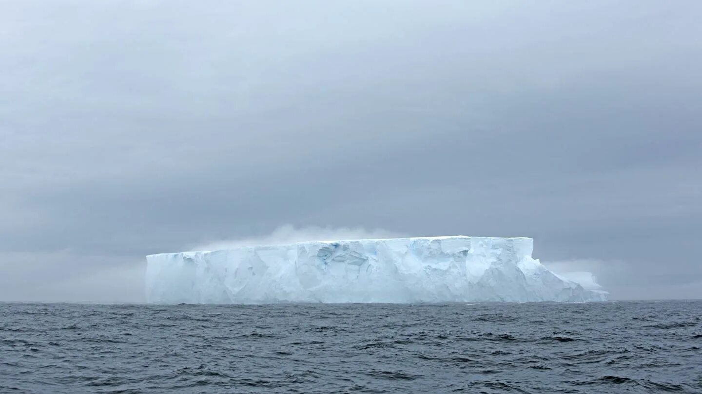 Южный океан г. Южный океан. Замерзающие моря Южного океана. Южный океан фото. Южный океан страшные фото.