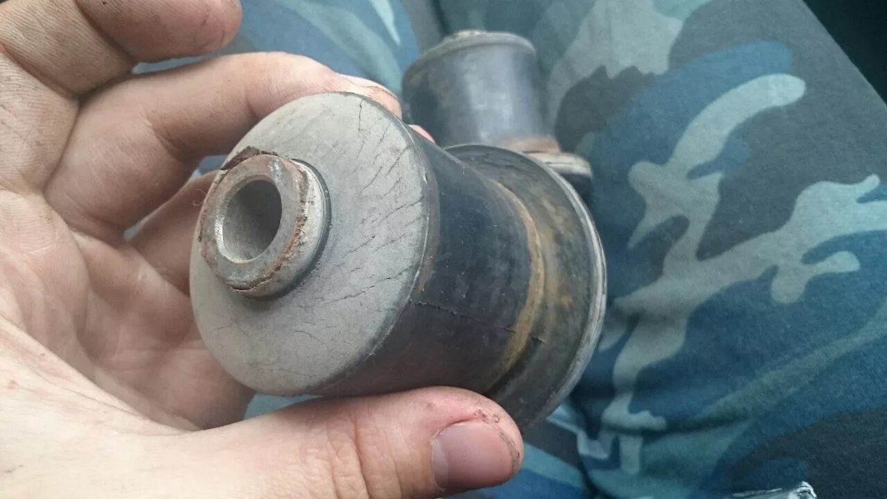 Замена ВУТ и сайлентблоков задней балки - Lada 2114, 1,5 л, 2006 года своими рук