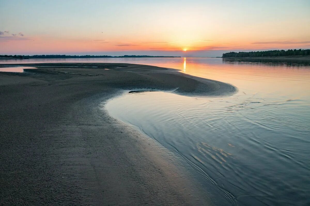 море волги саратов. впадение реки волги в каспийское море. река волга приволжье. река волга берег. камское устье море.