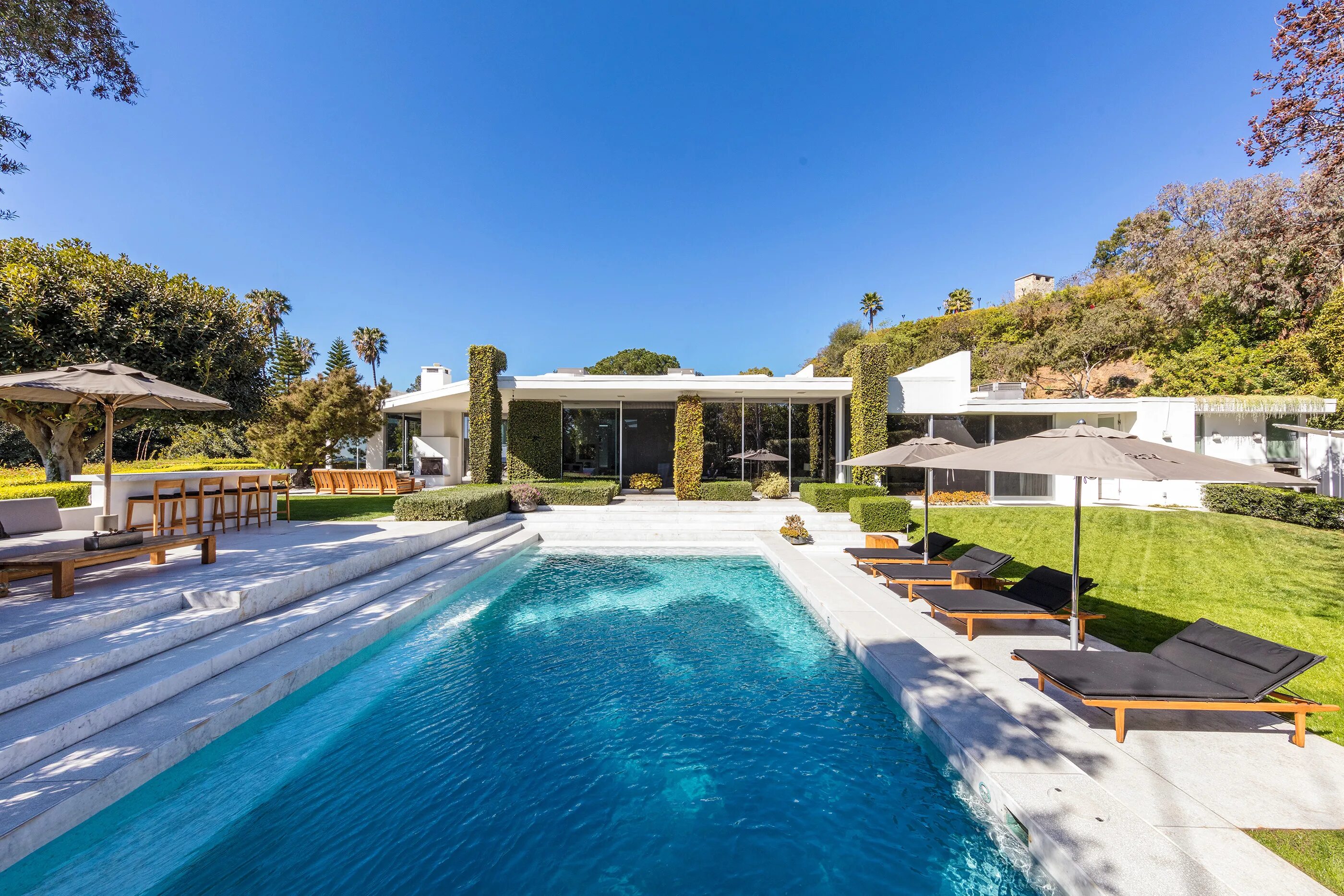 Домашний интерьер. Проект участок 2. Дом элен. Ellen degeneres home. Элен кучерова дом спальня.