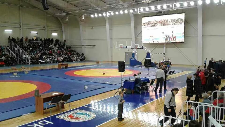 Дворец единоборств тамбов. Центр единоборств тамбов. Центр единоборств тамбов мичуринская 150. Спортивный комплекс в радужном тамбов. Центр единоборств тамбов.