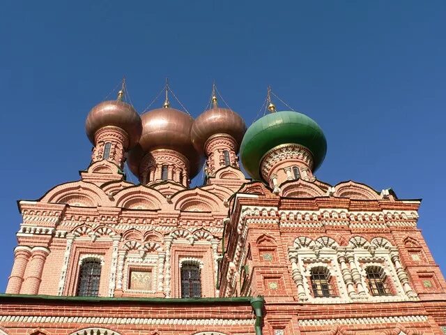 храм в останкино живоначальной троицы в останкино интерьер. троицкий собор 1819. история храма в троицком. церковь троицы живоначальной в останкине, москва. история храма в троицком.