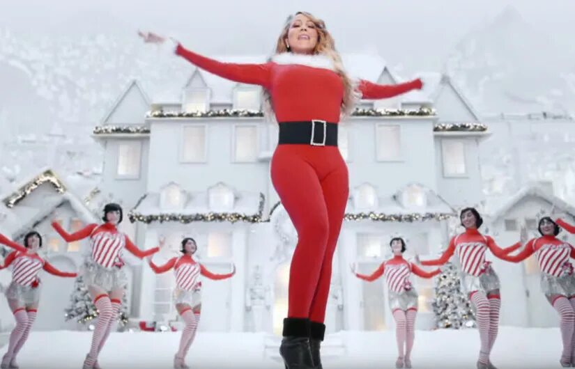 Рождество песни клипы. Мэрайя Кэри Рождество. Mariah Carey Christmas клип. Mariah Carey all i want for Christmas is you клип. Mariah Carey новый год.