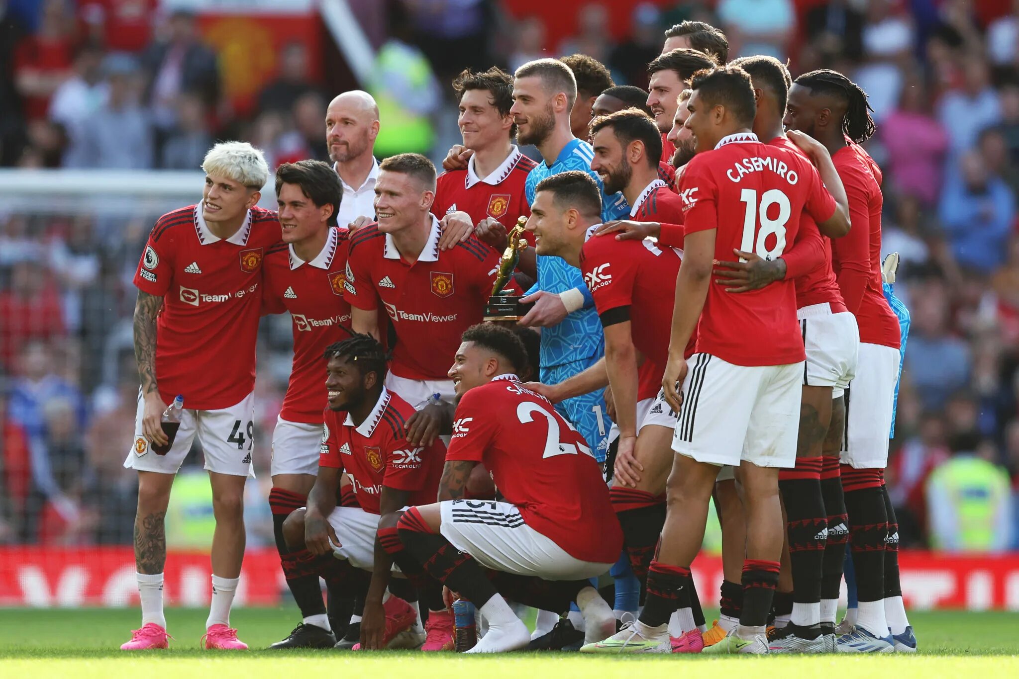 Manchester united. Манчестер юнайтед 2014. Манчестер юнайтед команда 2021. Магуайр и линделеф. Свежий новости манчестер юнайтед.