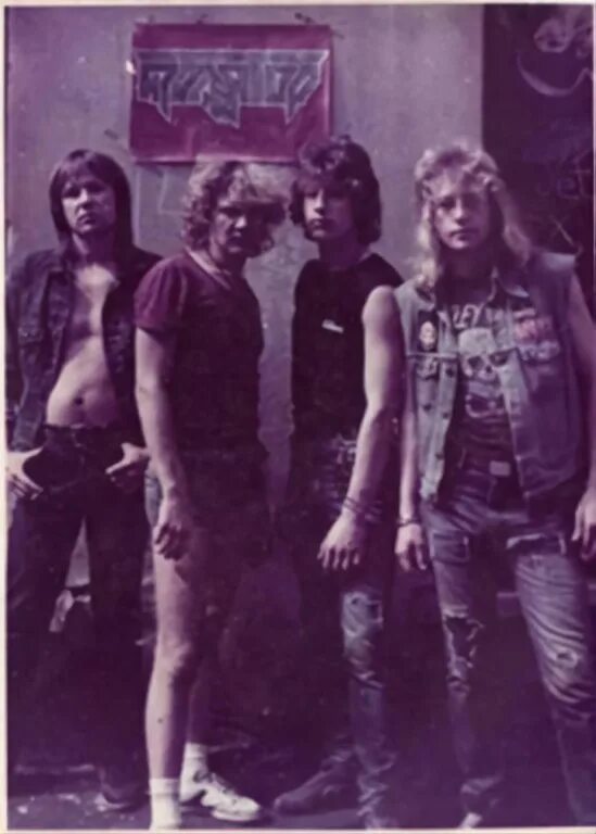 Рок группа изолятор урюпинск. Группа изолятор. Завод изолятор павловская слобода. Завод изтт в киржаче. Упаковщик таурас феникс.