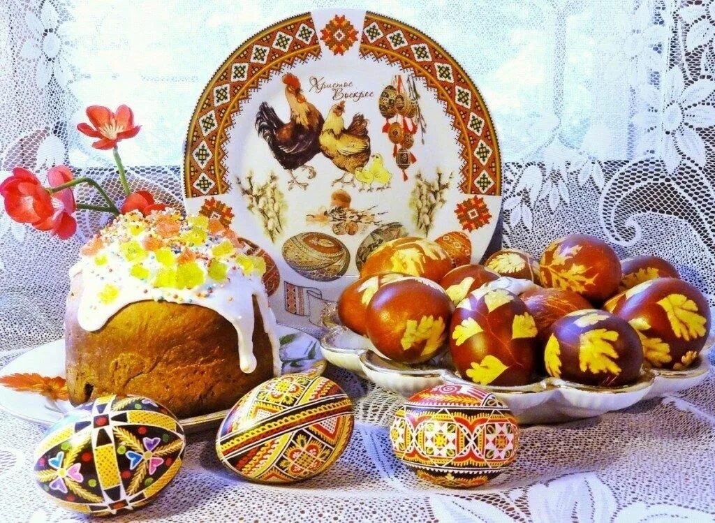 Кулич и яйца. Празднование пасхи. Русски паска. Праздник "пасха". Пасха.