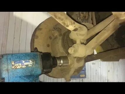 Стук в передней подвеске калина 1