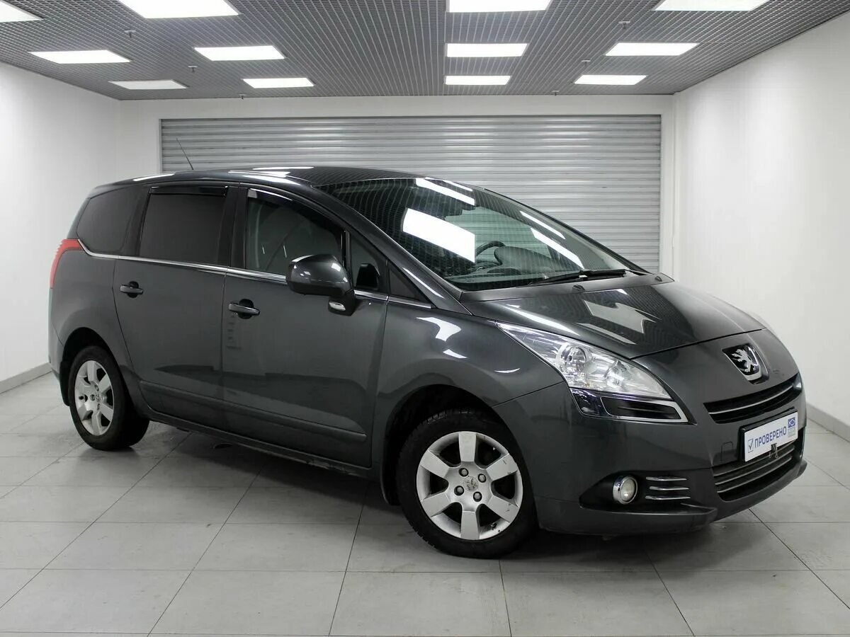 Купить пежо 5008 дизель. 1 Peugeot 5008. Peugeot 5008 2010. Peugeot 5008 2008. Peugeot 5008 Black 2012.