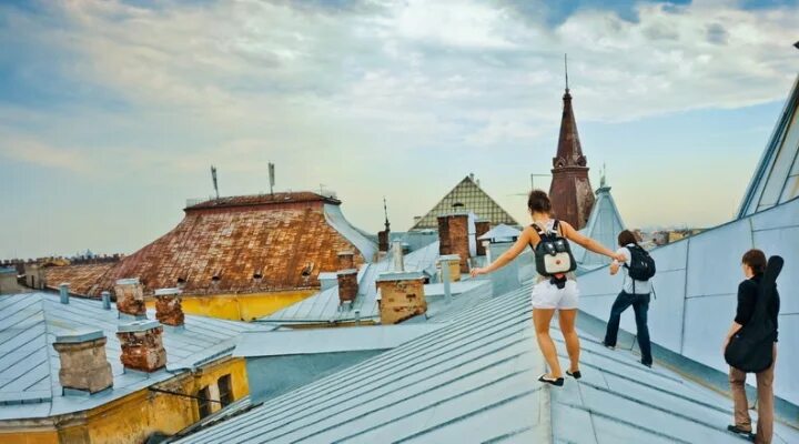 Крыше выше экскурсии. Экскурсия на крыше. прогулки по крышам. руфинг спб.