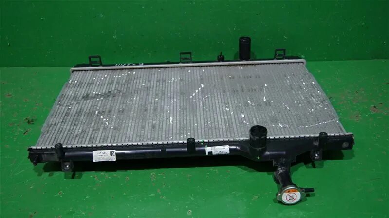 Мицубиси аутлендер радиатор охлаждения двигателя цена. 1350a730. Радиатор охлаждения двигателя аутлендер. Радиатор на аутлендер 3 2012. Радиатор охлаждения двигателя аутлендер.