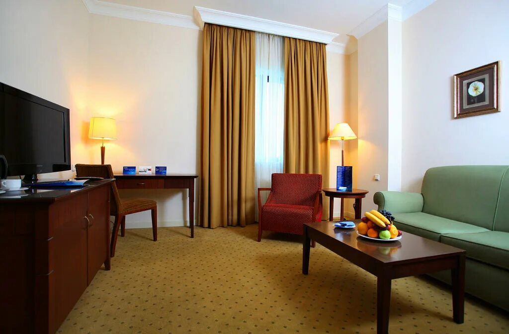 Рэдиссон ташкент. Radisson blu hotel tashkent. гостиница рэдиссон в ташкенте. ташкент гостиница рэдиссон сас. бассейн рэдиссон ташкент.