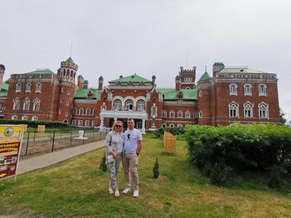 Замок Шереметьева в Марий Эл. Замок Шереметева (Юрино, Республика Марий Эл). Замок Шереметева в Юрино. Замок Шереметьево поселок Юрино. Юрино марий эл на неделю