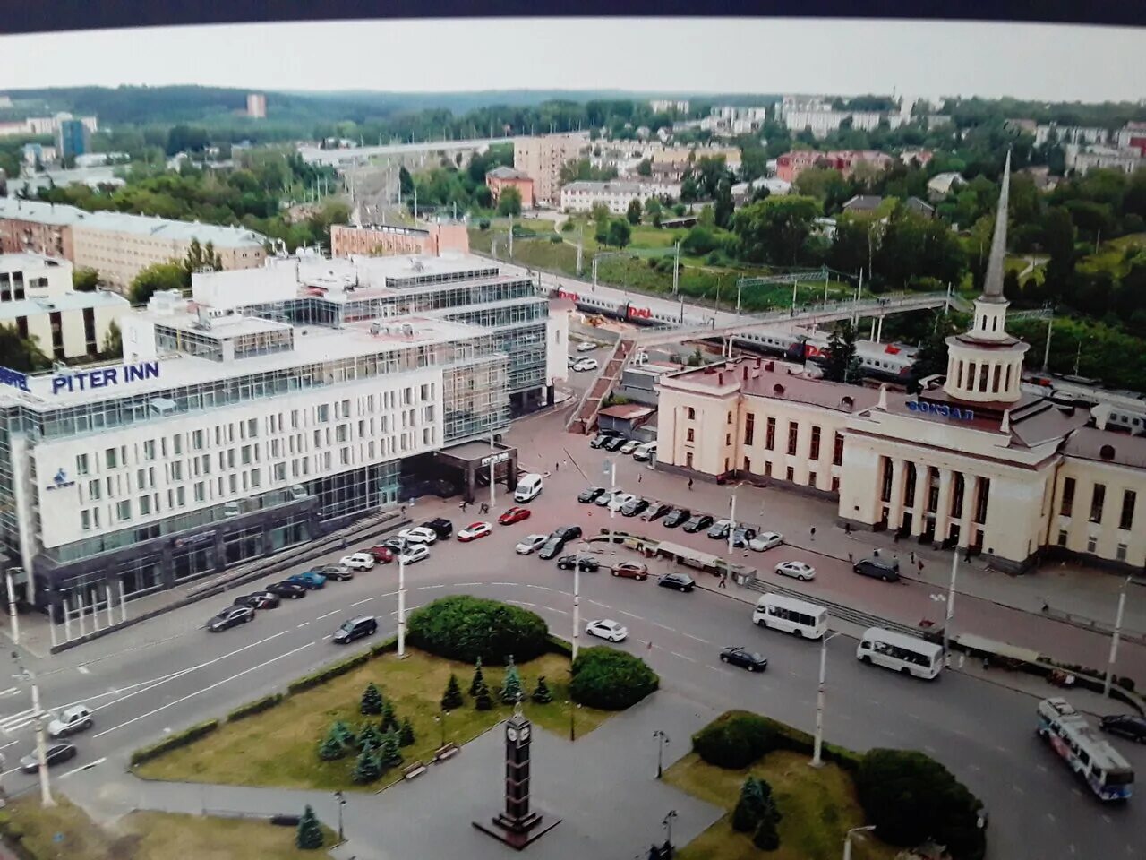 гостиница питер инн петрозаводск. площадь гагарина петрозаводск биг бен. площадь гагарина 2 петрозаводск. площадь гагарина 1 петрозаводск. вид на площадь гагарина петрозаводск.