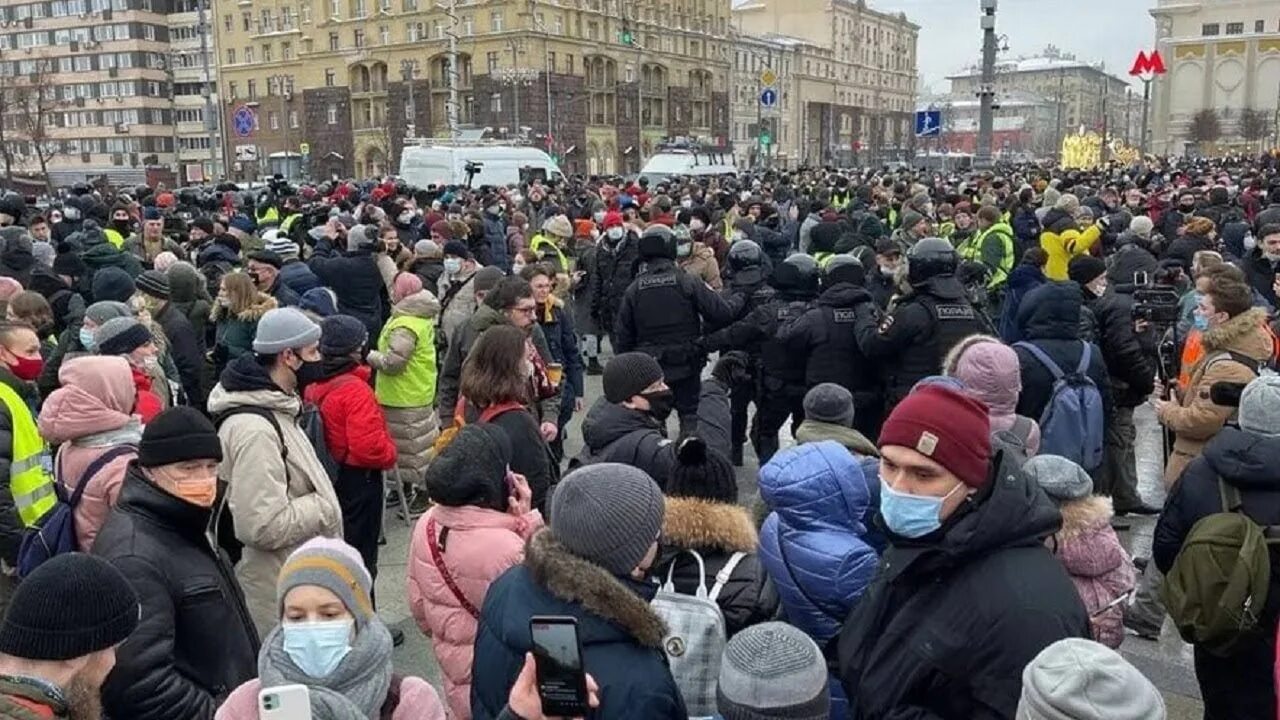 Новости москва сегодня последние свежие видео. Митинг 23 января 2021 Москва. Митинг за Навального в Москве 2021. Митинг Навального в Москве. Митинг Навального 23 января 2021.