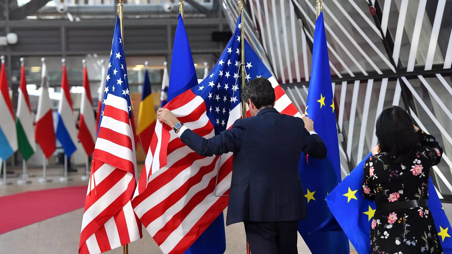 Европейский Союз и США. Политика США. Евросоюз США переговоры. Европейские политики.