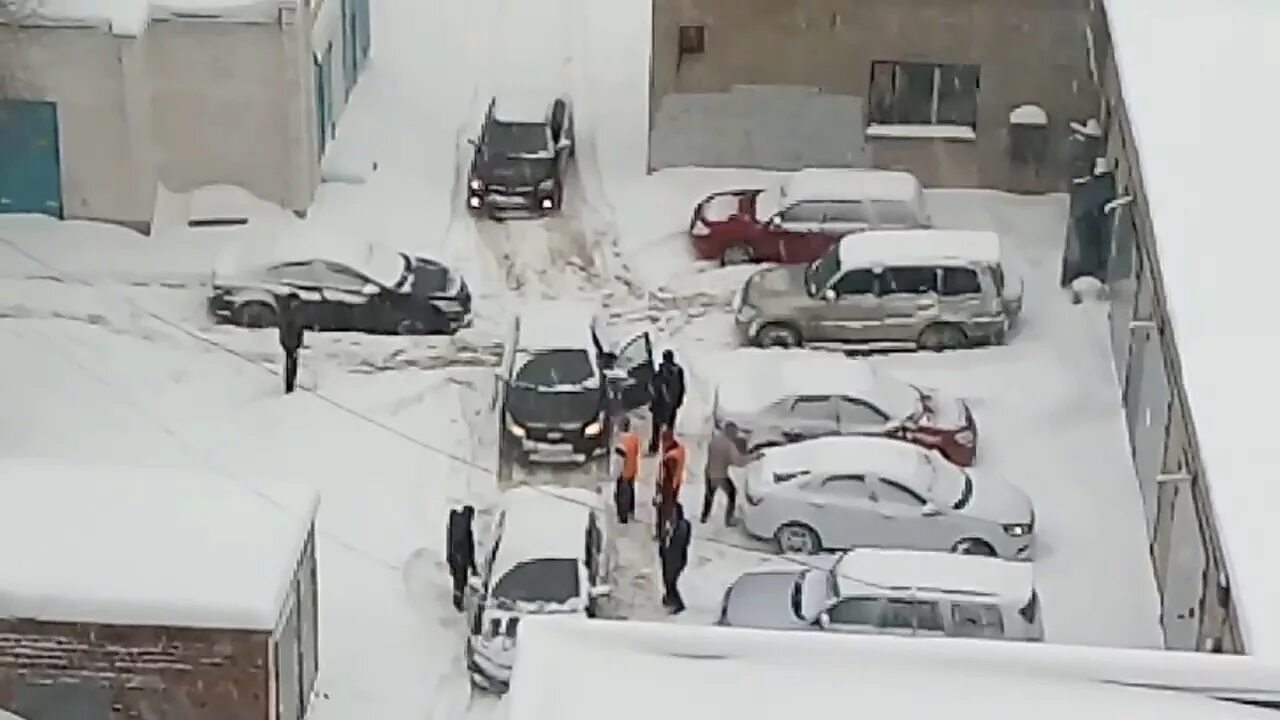 10ка со двора. 10ка со двора