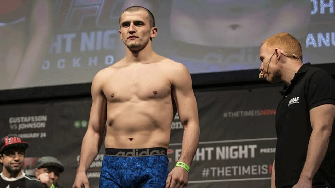 Альберт туменов. Хусейн туменов. Альберт хусейнович туменов бой. Мурад абдулаев альберт туменов 1 бой. Альберт туменов.