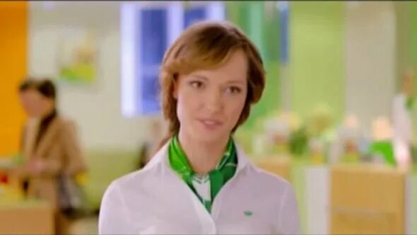 Кто снимается в рекламе мелке. Актриса из рекламы озон. Девушка из рекламы нивея. Актрисы рекламы. Реклама нивея актриса.