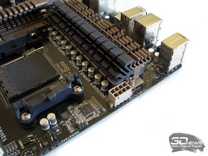 Материнская плата asus sabertooth 990fx