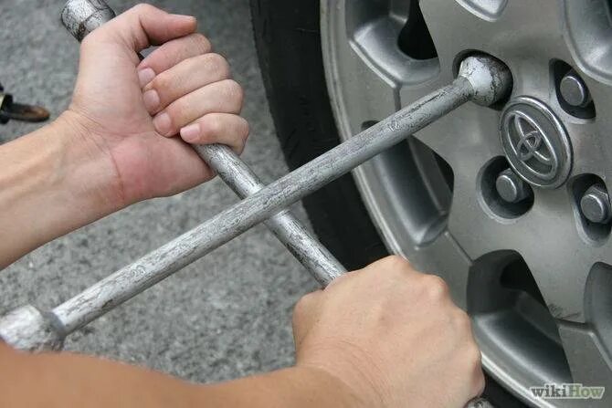 Как правильно открутить колесо One Car Wheel Bolts Isolated On White Background Stock Image Image of part, me