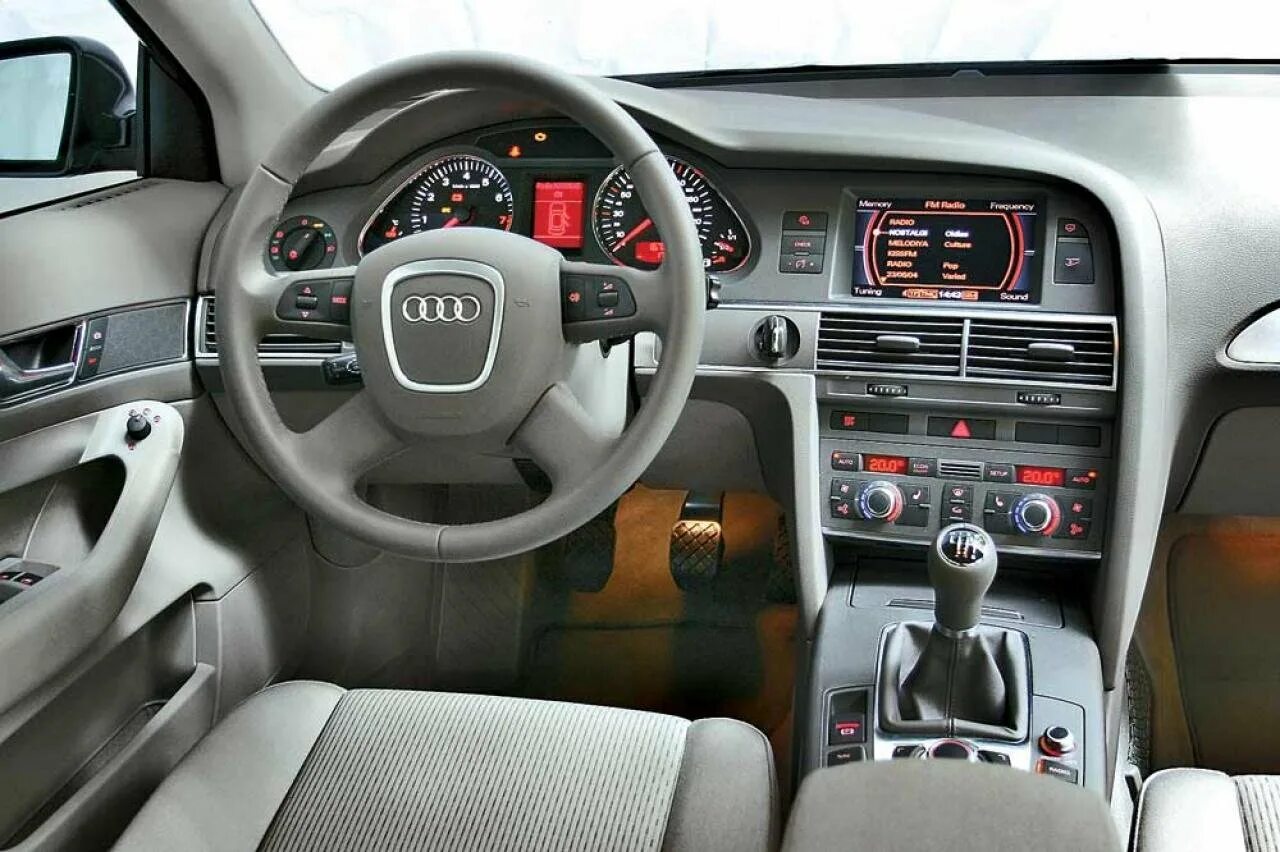 Ауди а6 механика. Audi a6 c6 2003 Interior. Audi a6 c6 2005. Audi a6 с6 2006. Audi a6 c6 салон.