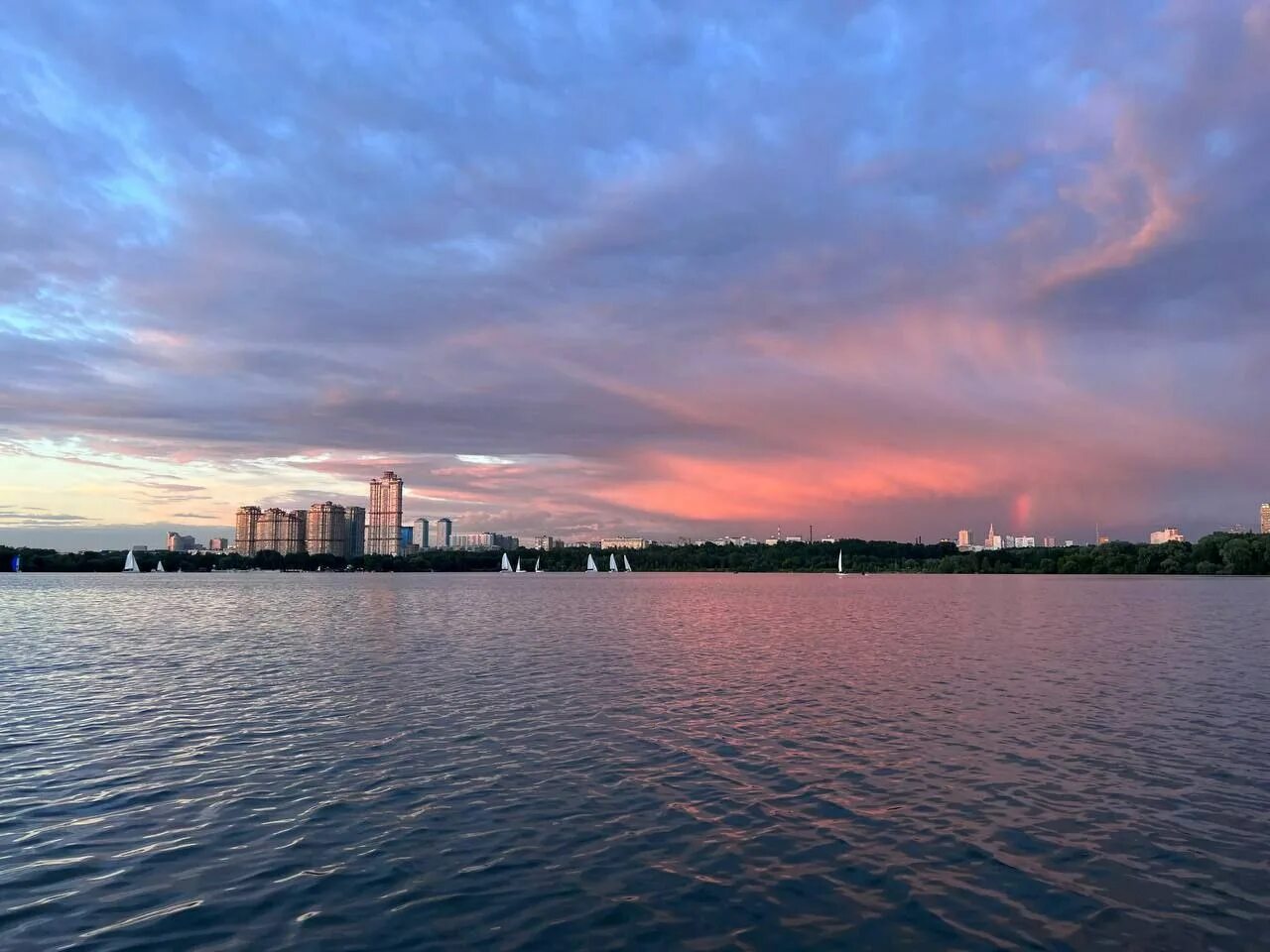 Views edited. Нью-йорка вид с крыши на город. Гаражные фавелы в сочи. Views edited. Нью-йорка вид с крыши на город.