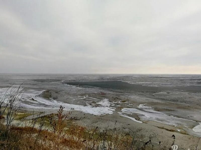 Сильный северный. Таганрог Отгон воды. Таганрогское водохранилище. Таганрогский залив вода. Реки Таганрога.