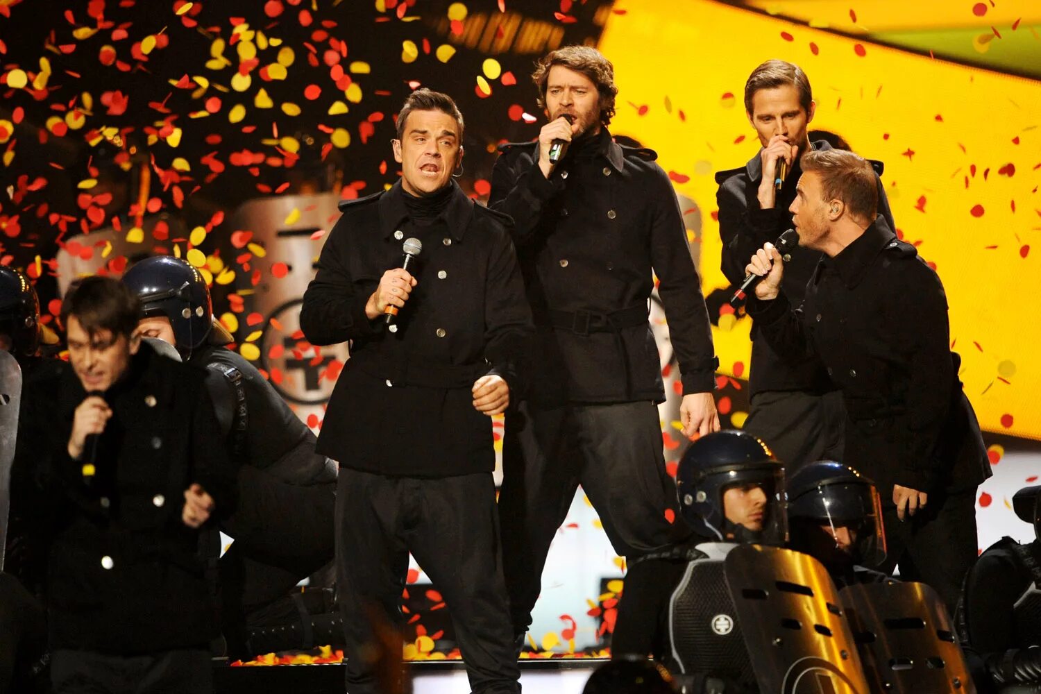 Take that stop being. Робби уильямс take that. робби уильямс в группе take that. группа take that сейчас. take that 2014 `iii`.
