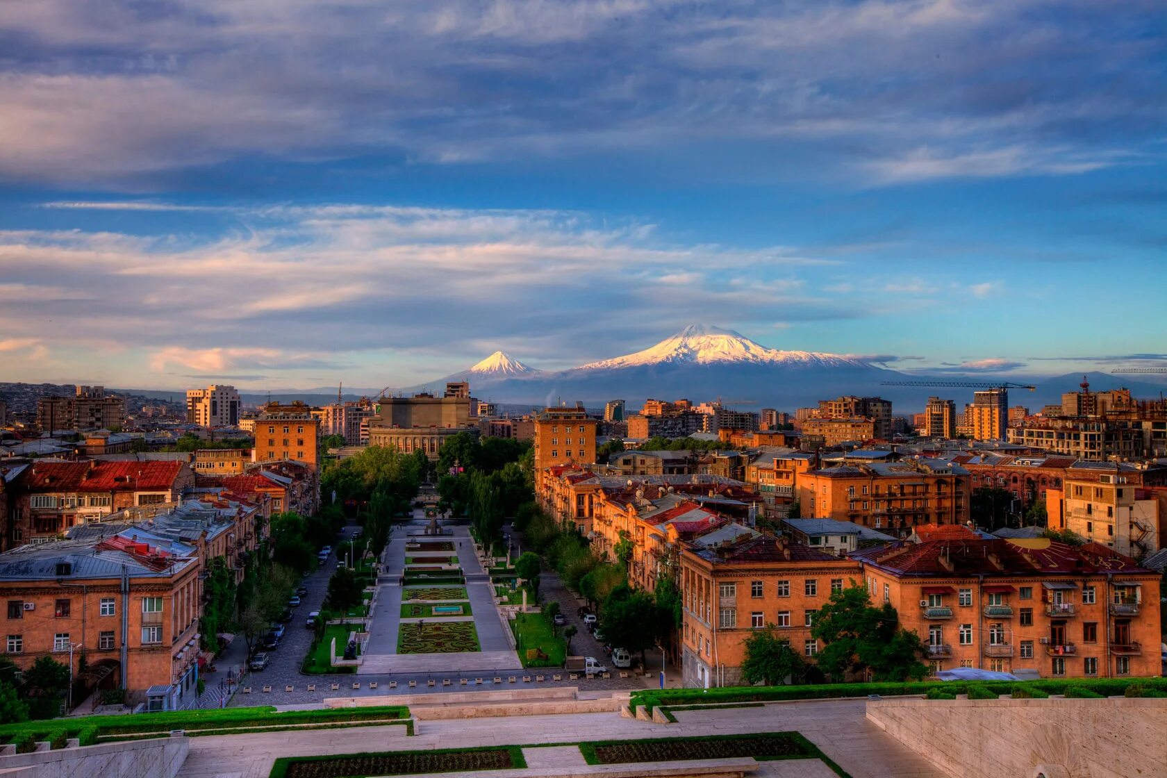 Армянские города. Столица армении ереван. Армянские города. Арарат с каскада армения. Армянские города.