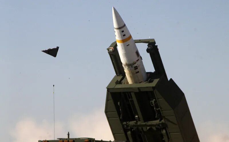 Atacms ракета. Оперативно-тактическая ракета m57 (atacms).. ракета atacms сша. himars atacms. mgm-140 atacms ракетное оружие сша.