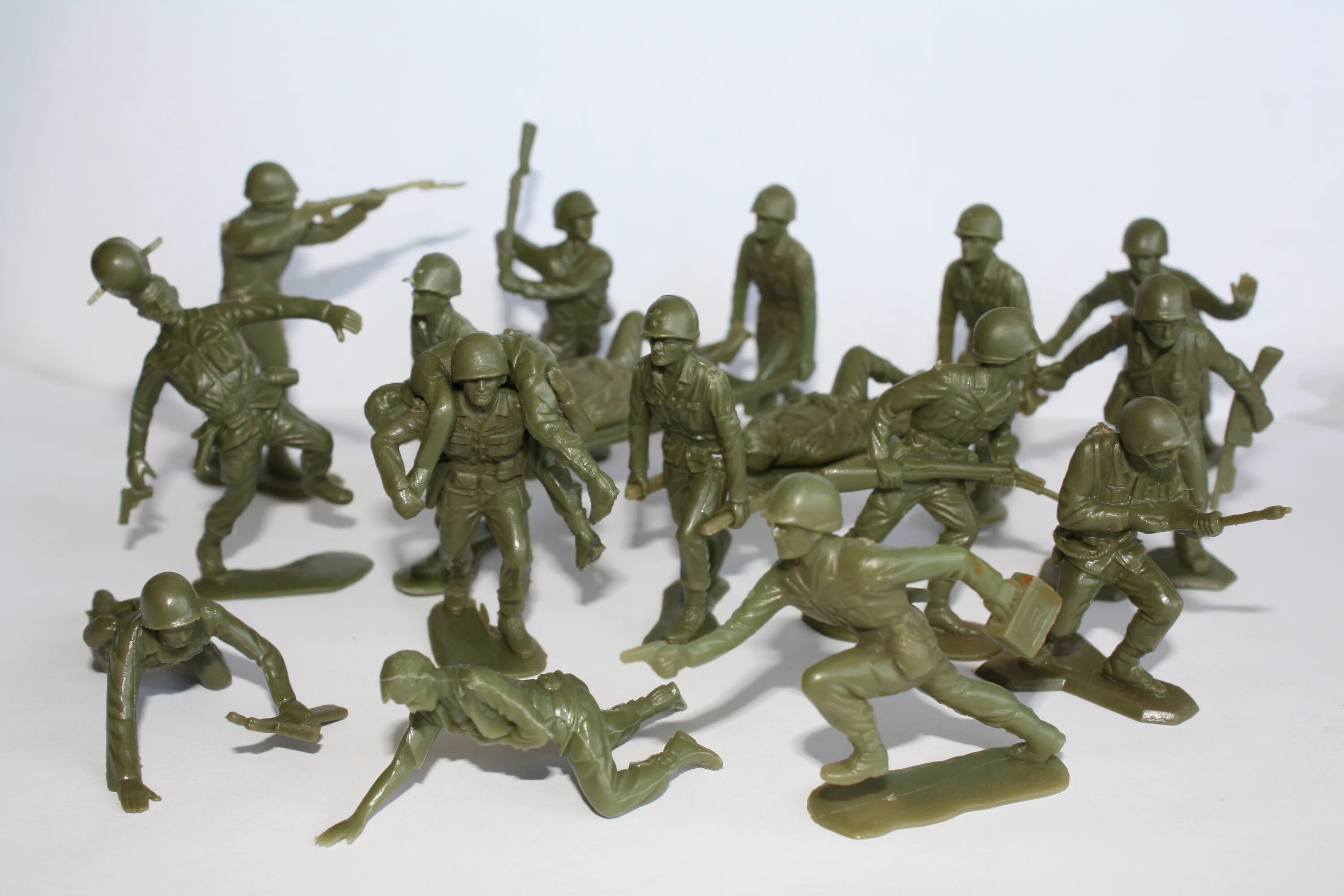 Как выглядят солдатики. Солдатики army men. пластмассовые солдатики. современные игрушечные солдатики. американские солдатики.