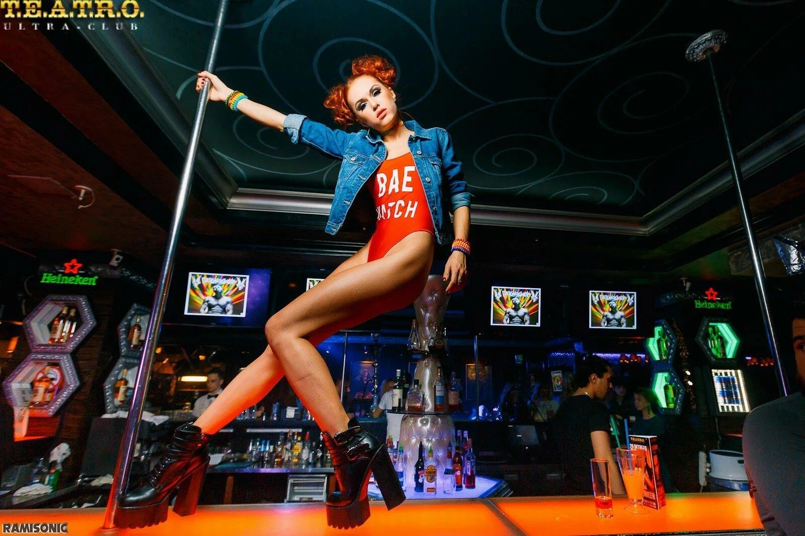 Стриптизерши москвы. Стриптизерши казань. Базар казань клуб. Люксор казань. Казань девушки клубы.