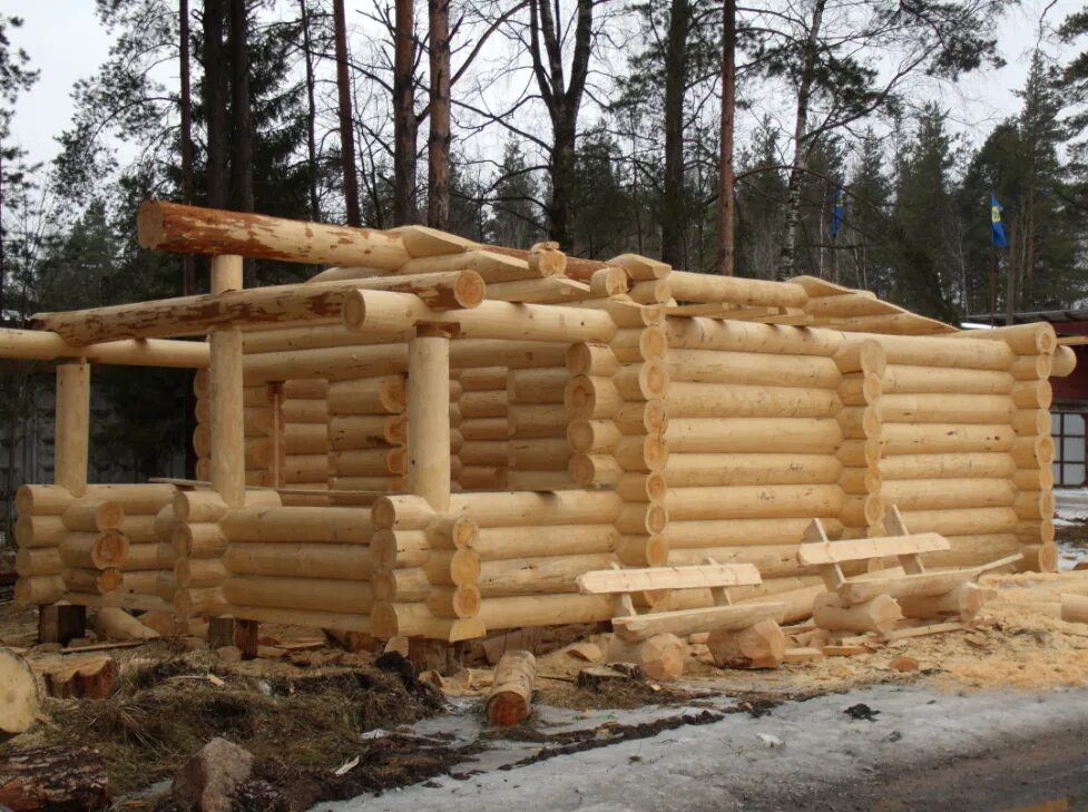 Сруб на разбор. Разобранный сруб. Демонтаж сруба. Дом из сруба на разбор. Оцилиндровка бревна.