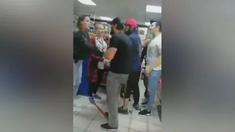Толпой накинулись на 16 летнего мальчика