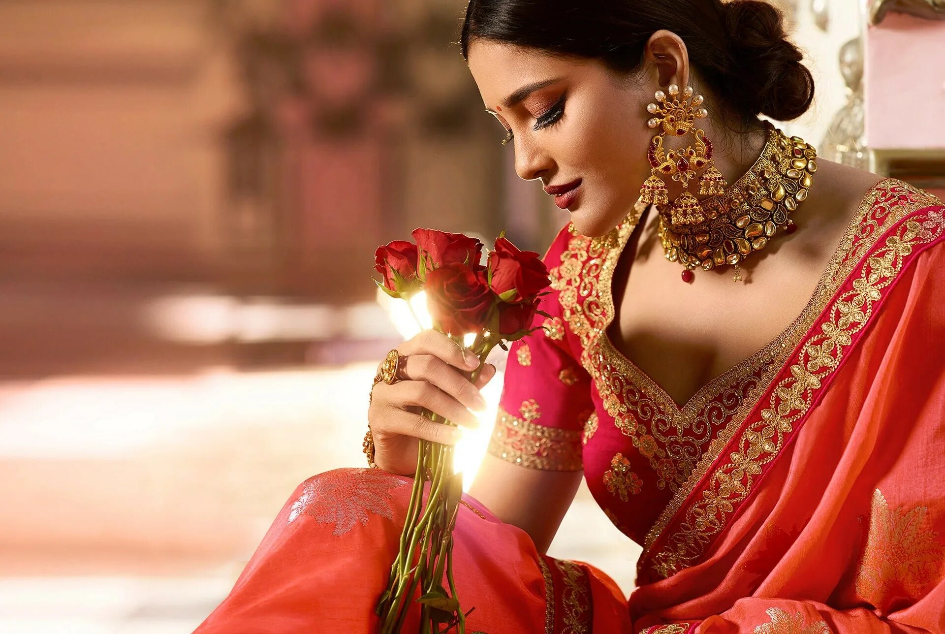 Индийское Сари красное свадебное. Индийская невеста. Девушка в Красном Сари. Красивые индийские девушки в Сари. Сари музыка