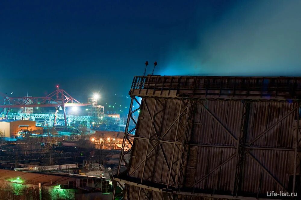 Нижнетагильский металлургический комбинат нижний тагил. Евраз нтмк нижний тагил. Металлургический завод нижний тагил. Завод евраз нижний тагил. Завод евраз нижний тагил.